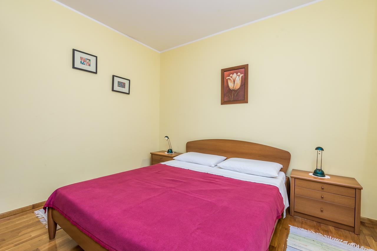 Rona Apartments Ani Ičići Kültér fotó