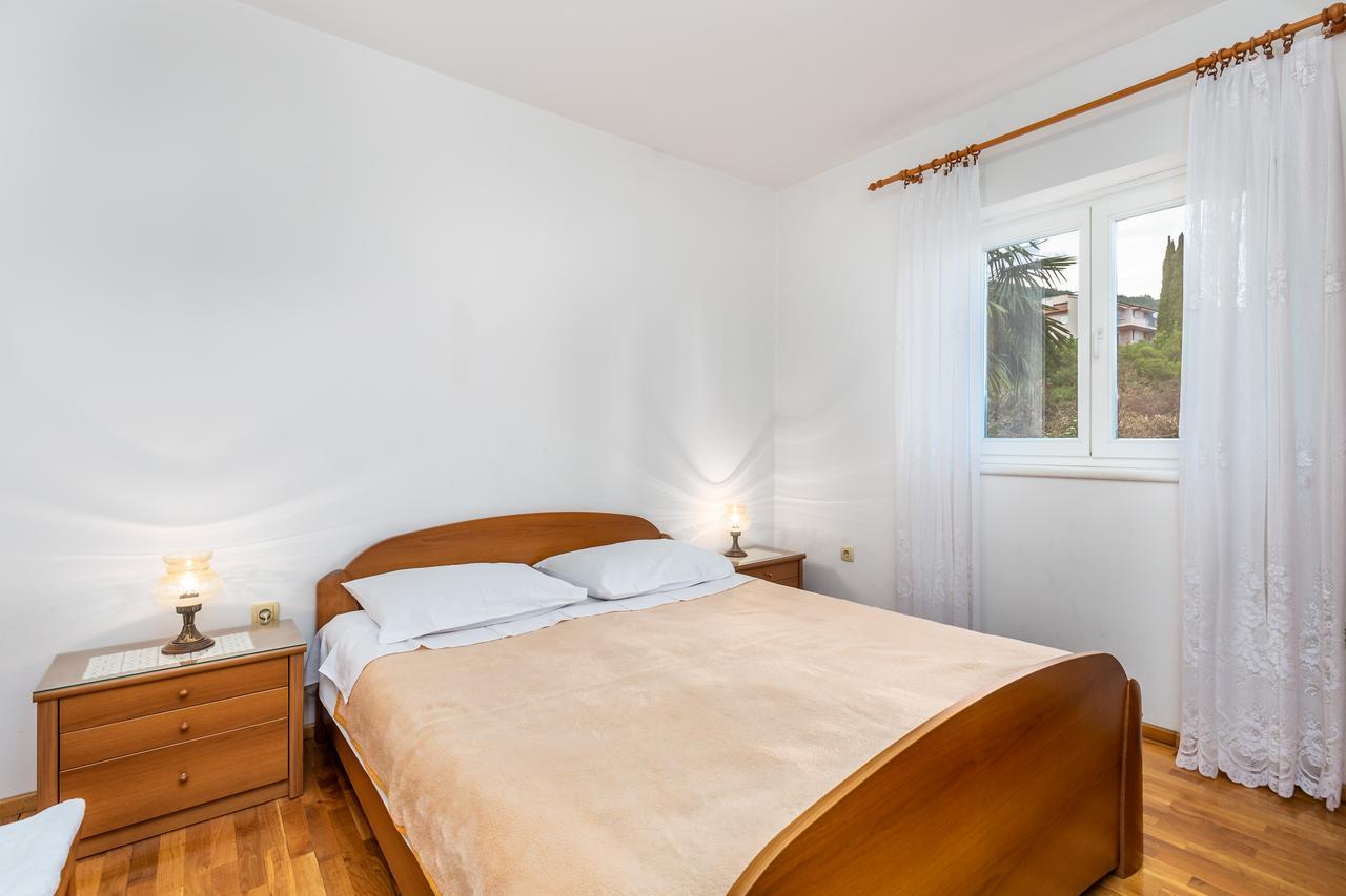 Rona Apartments Ani Ičići Kültér fotó