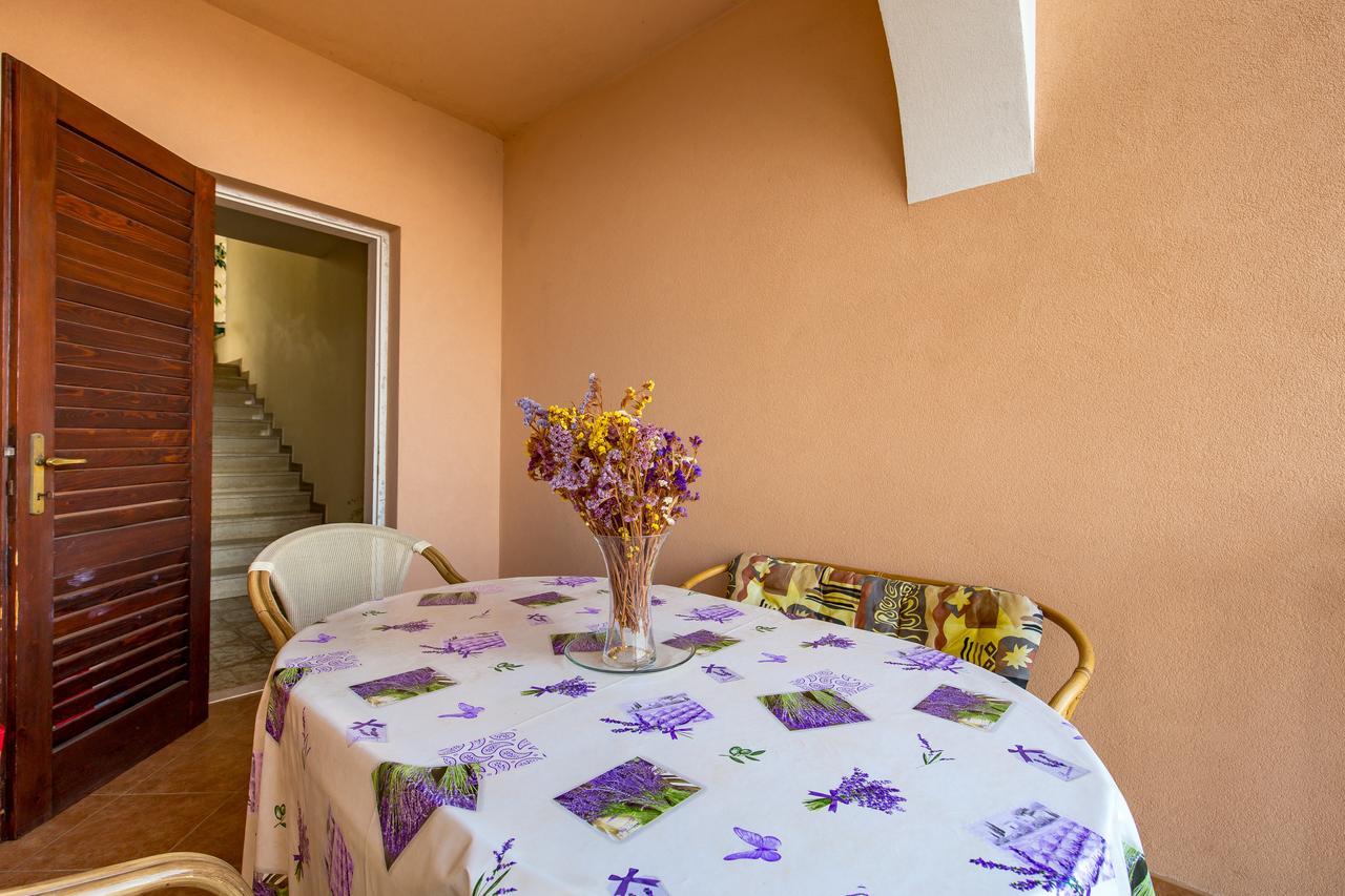 Rona Apartments Ani Ičići Kültér fotó